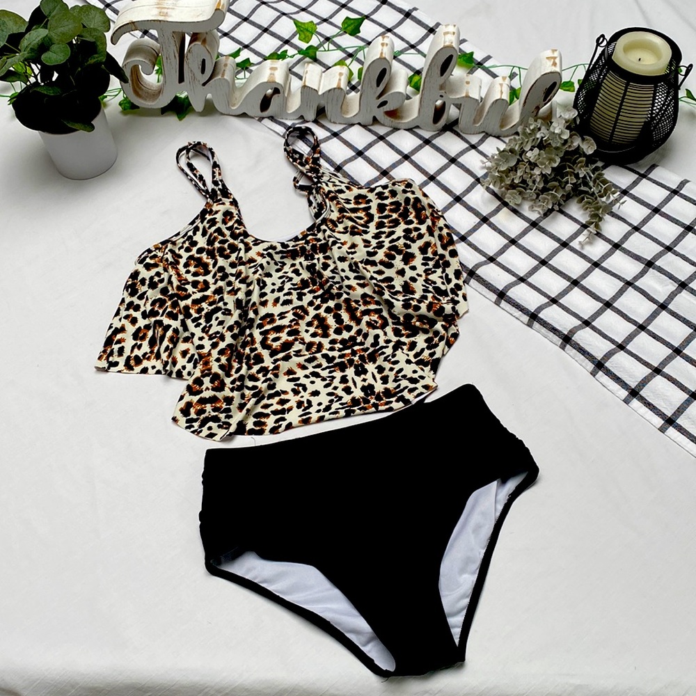 Cheetah print Bathing suit set (size L)